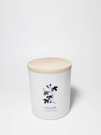 Cozy White Flowers Natural Home 11.5 oz scented candle